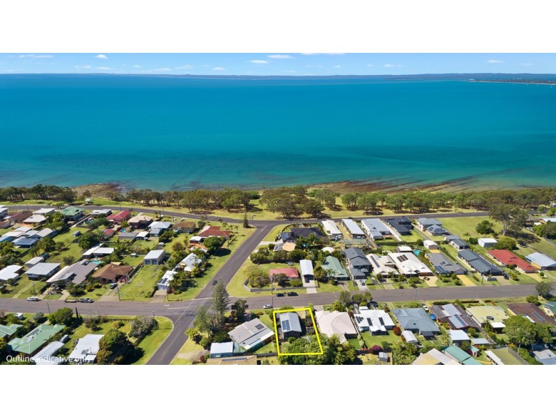 65 Long Street, Point Vernon QLD 4655