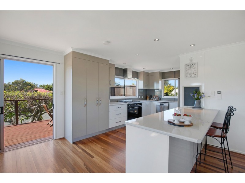 65 Long Street, Point Vernon QLD 4655