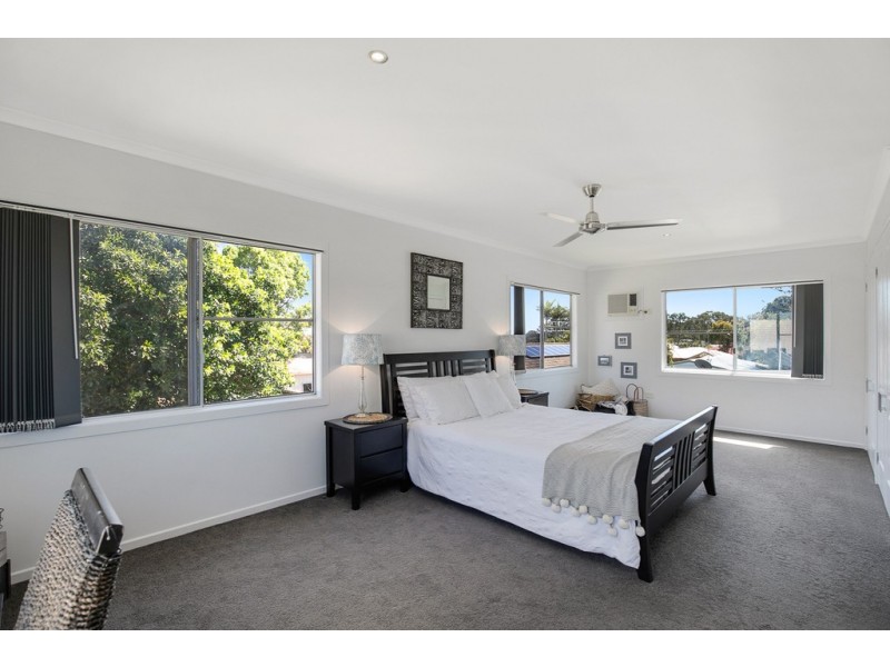 65 Long Street, Point Vernon QLD 4655