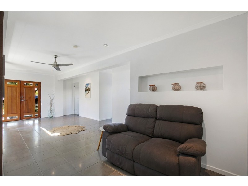 65 Long Street, Point Vernon QLD 4655