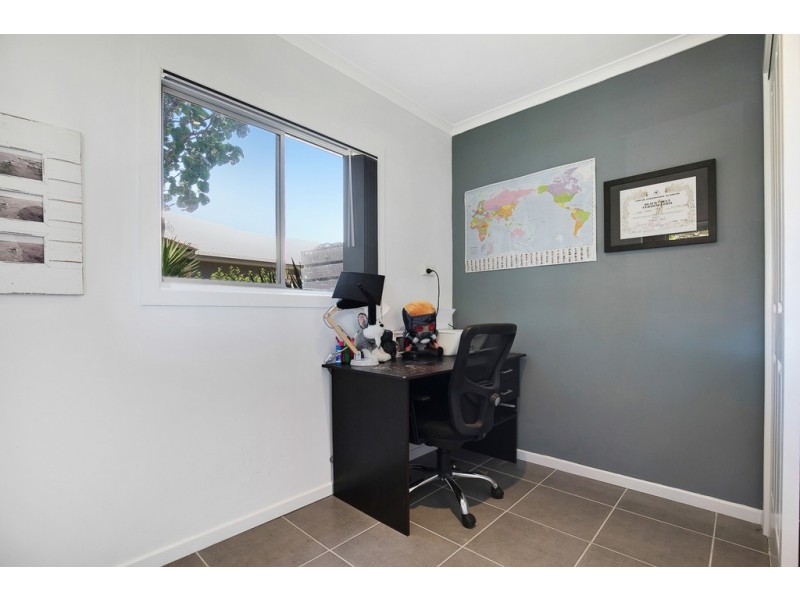65 Long Street, Point Vernon QLD 4655