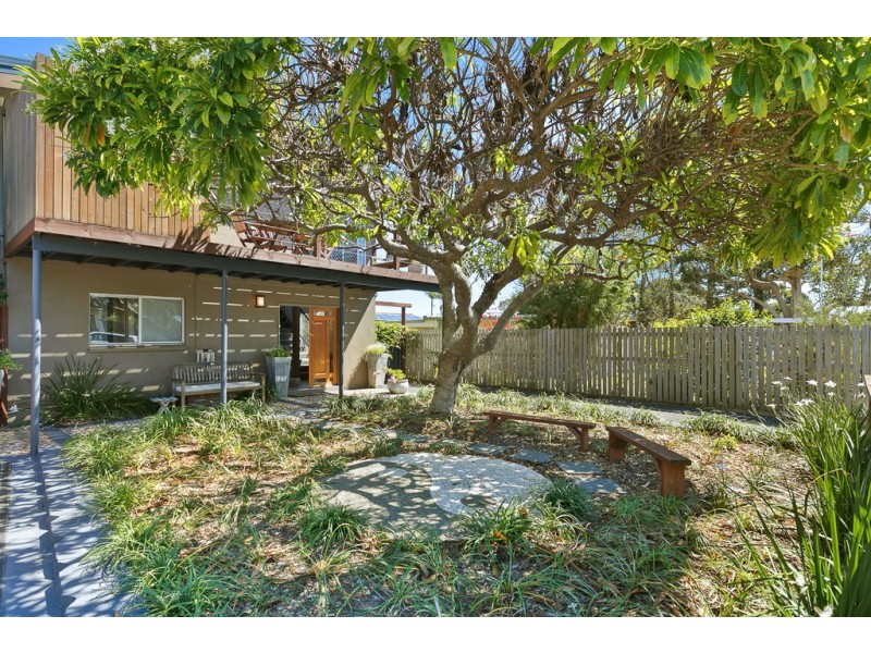 65 Long Street, Point Vernon QLD 4655