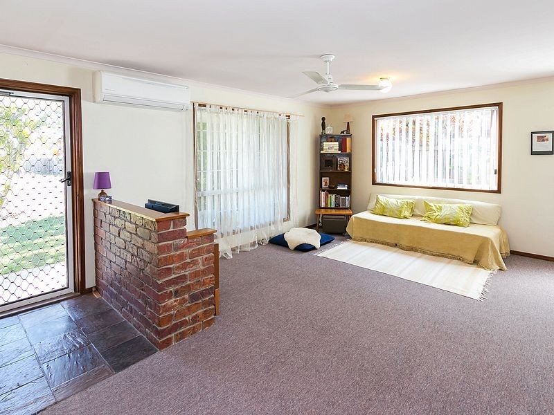 7 Debra Court, Urangan QLD 4655