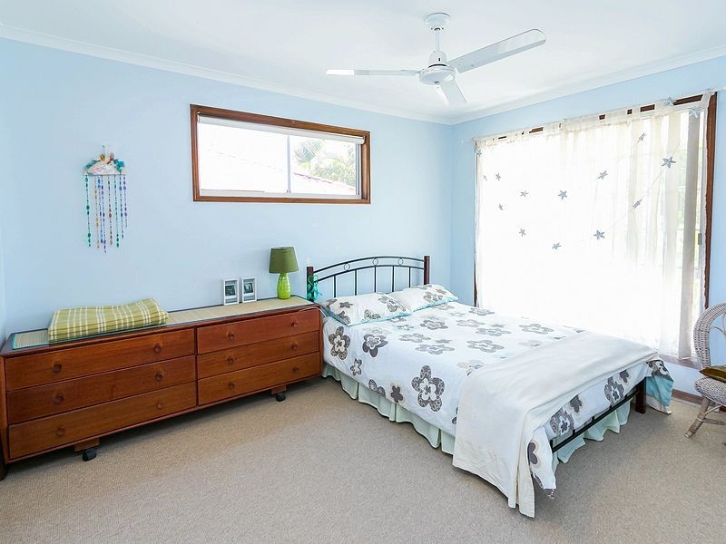 7 Debra Court, Urangan QLD 4655