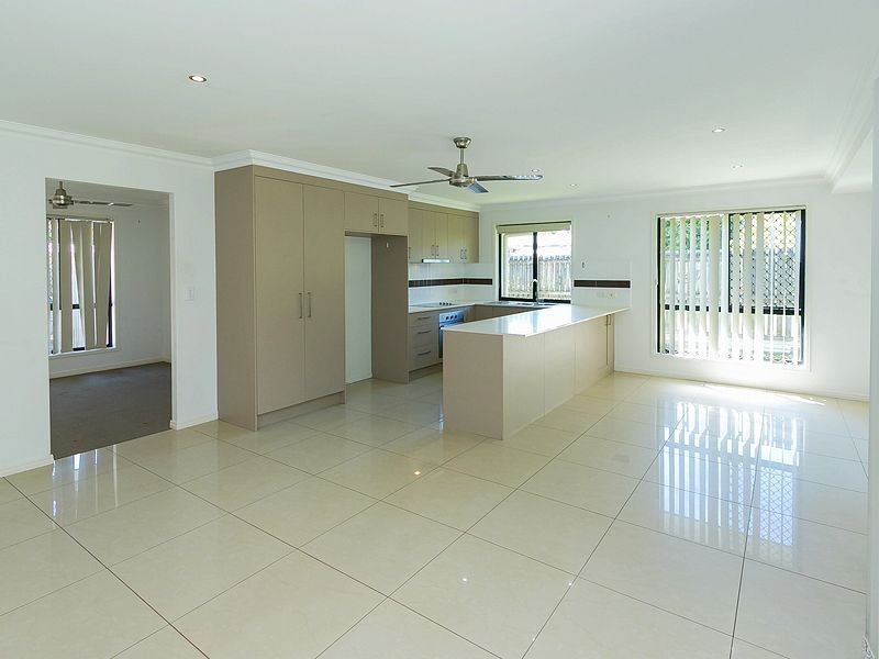 7 Debra Court, Urangan QLD 4655