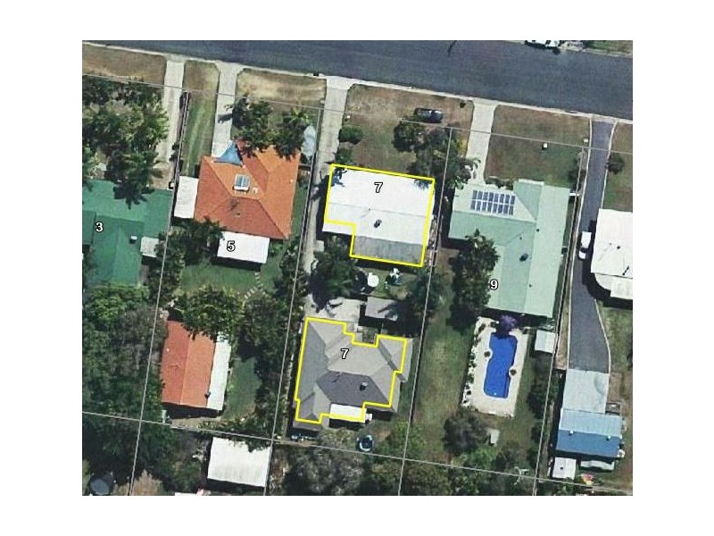 7 Debra Court, Urangan QLD 4655