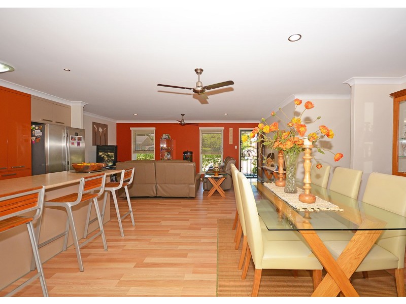 20 Tristania Crescent, Urangan QLD 4655