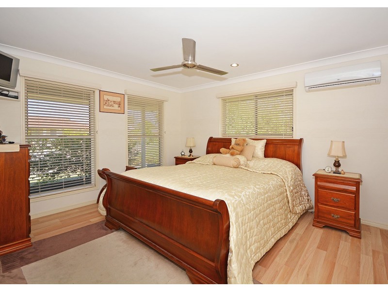 20 Tristania Crescent, Urangan QLD 4655