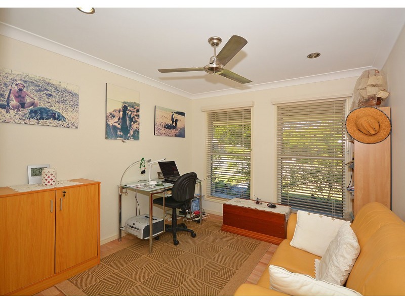 20 Tristania Crescent, Urangan QLD 4655