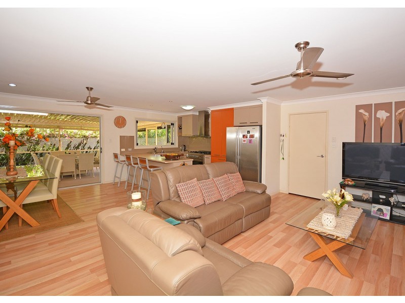 20 Tristania Crescent, Urangan QLD 4655