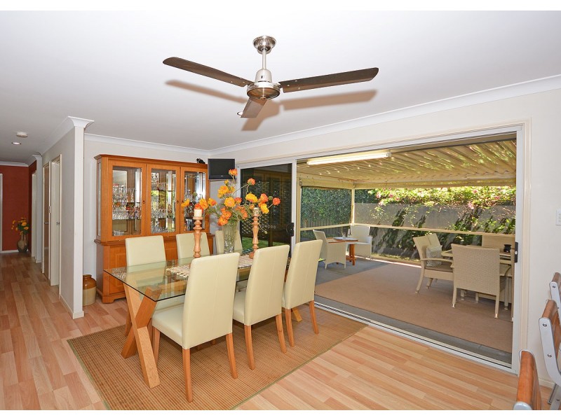 20 Tristania Crescent, Urangan QLD 4655