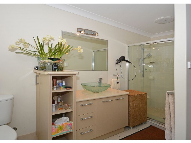 20 Tristania Crescent, Urangan QLD 4655