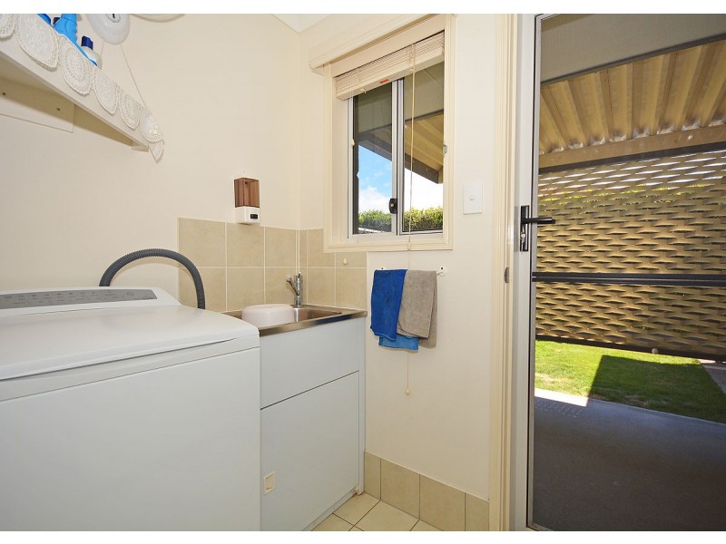 20 Tristania Crescent, Urangan QLD 4655