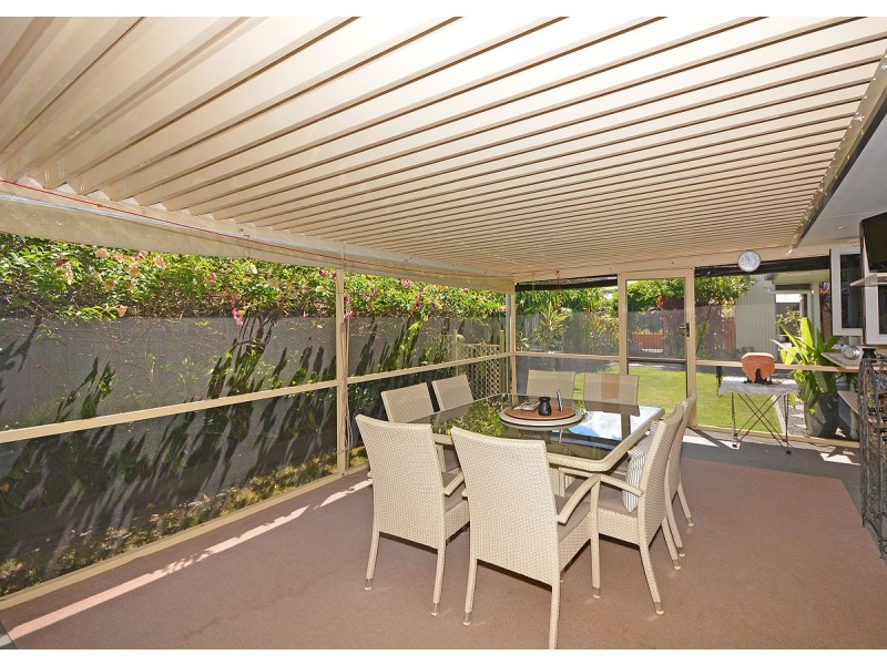 20 Tristania Crescent, Urangan QLD 4655