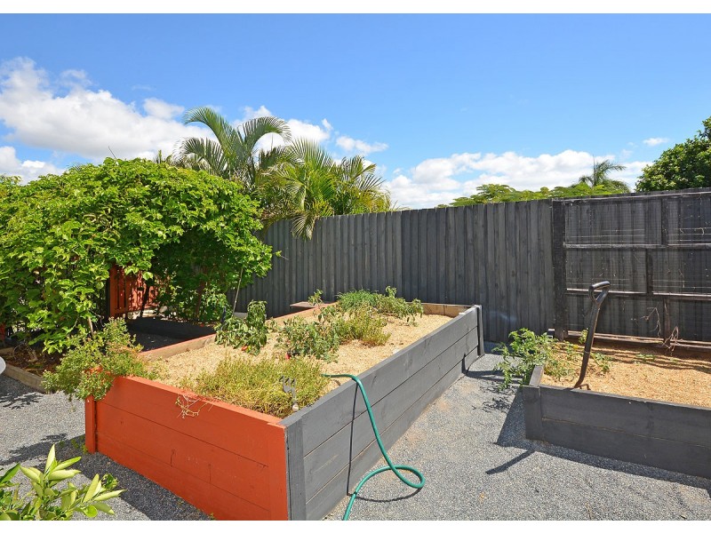 20 Tristania Crescent, Urangan QLD 4655