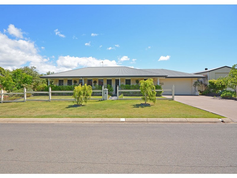 20 Tristania Crescent, Urangan QLD 4655