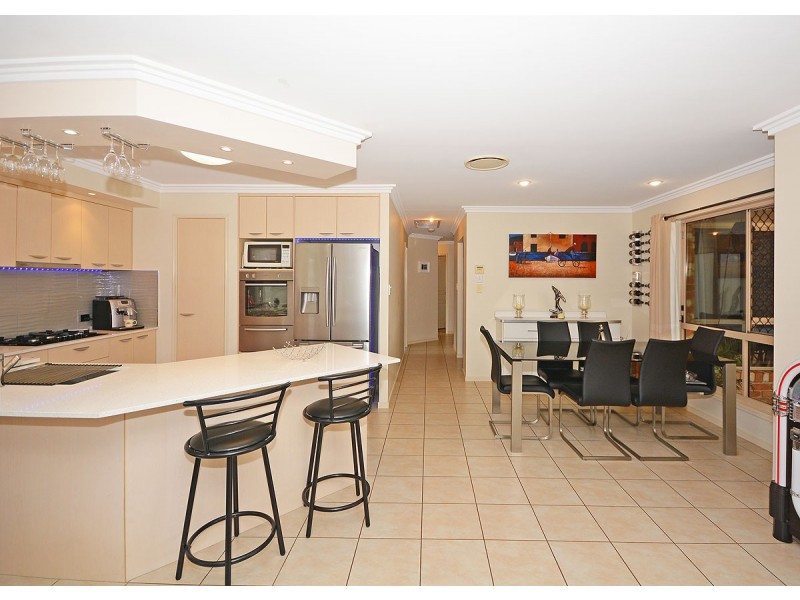 1 Clipper Street, Point Vernon QLD 4655