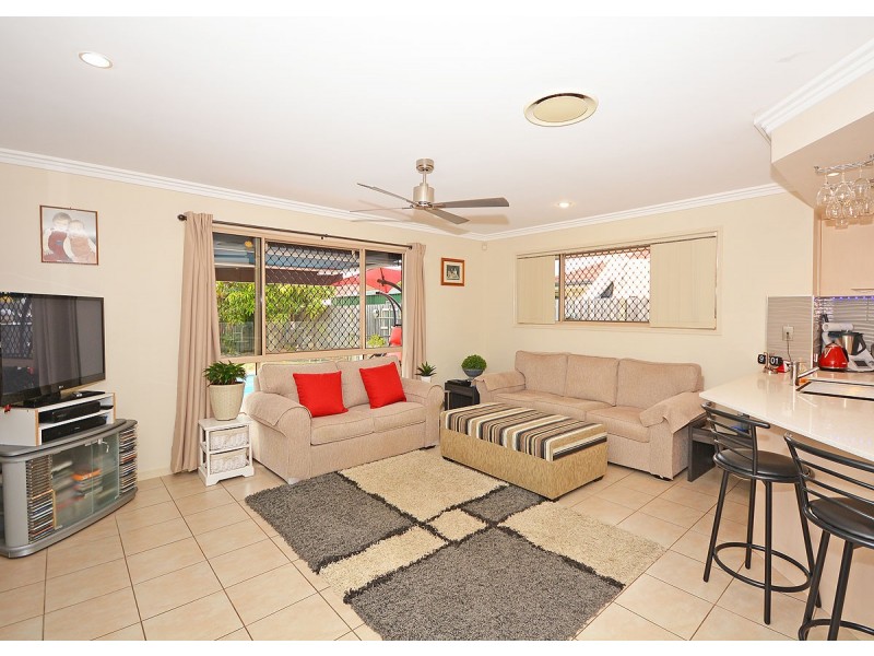 1 Clipper Street, Point Vernon QLD 4655