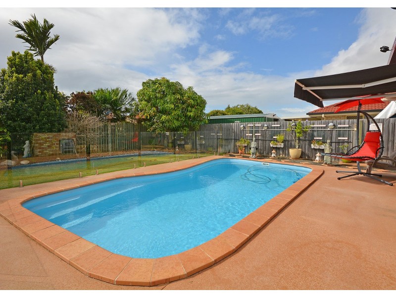 1 Clipper Street, Point Vernon QLD 4655