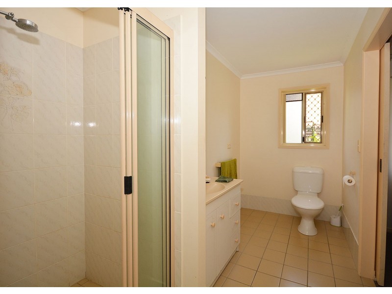 3/33 King Street, Urangan QLD 4655