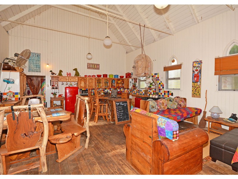 10 Crawford Street, Torbanlea QLD 4662