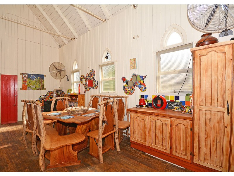 10 Crawford Street, Torbanlea QLD 4662