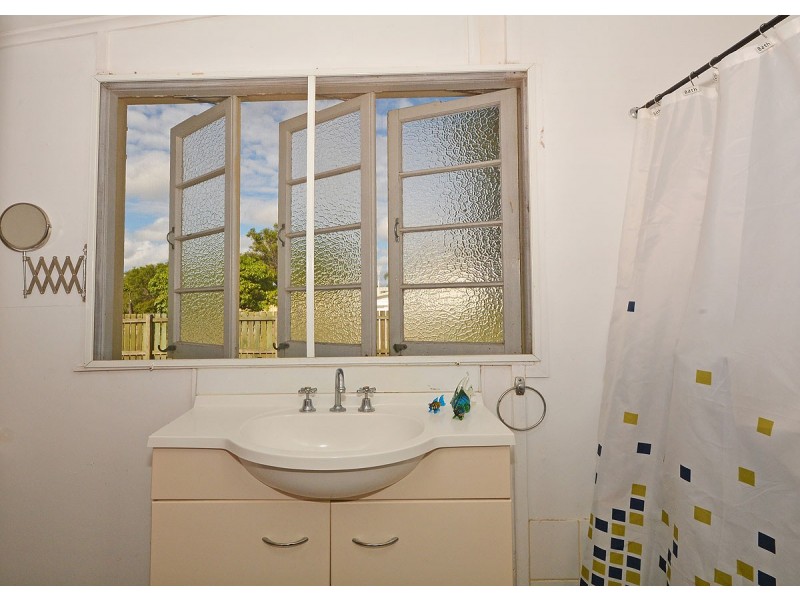 10 Crawford Street, Torbanlea QLD 4662