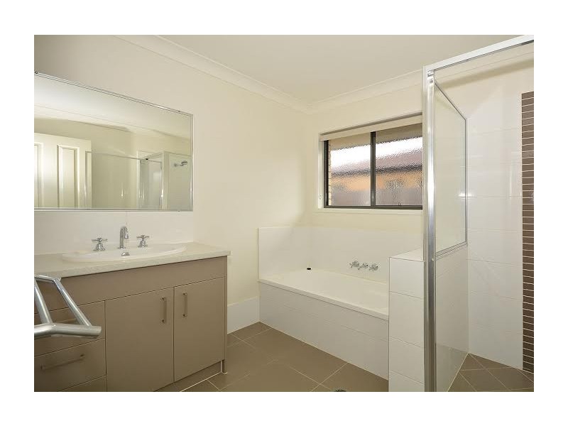 118/230 Pulgul Street, Urangan QLD 4655