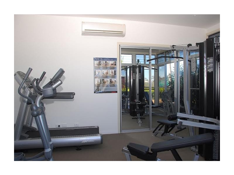 118/230 Pulgul Street, Urangan QLD 4655