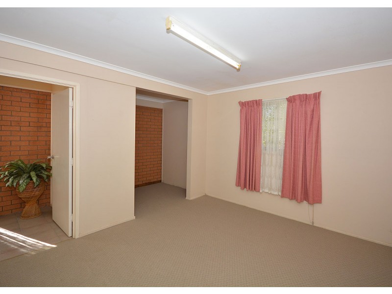 14 Saunders Street, Point Vernon QLD 4655