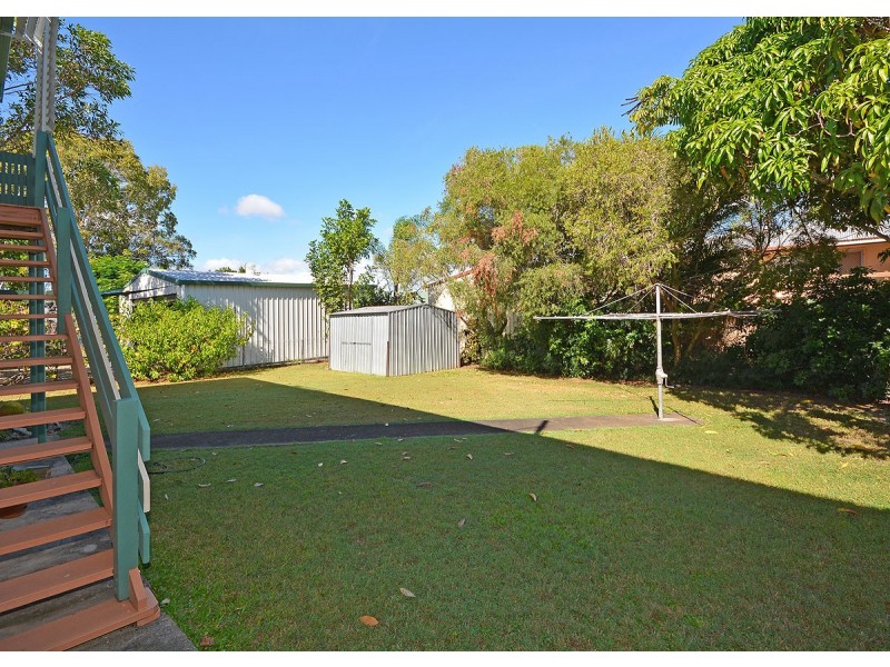 14 Saunders Street, Point Vernon QLD 4655
