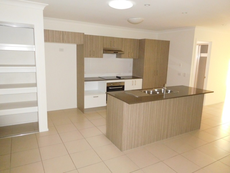 176/230 Pulgul Street, Urangan QLD 4655