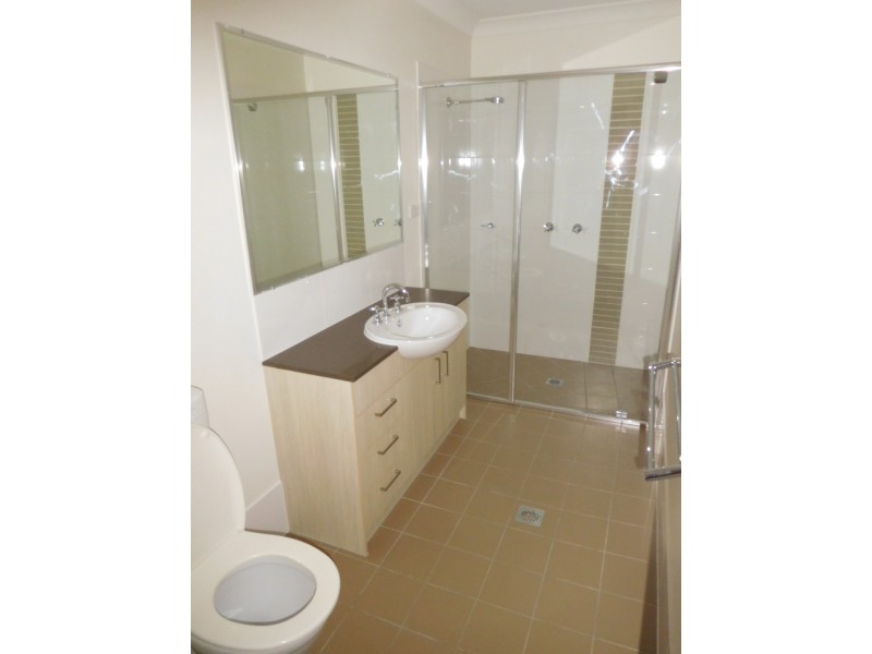 176/230 Pulgul Street, Urangan QLD 4655