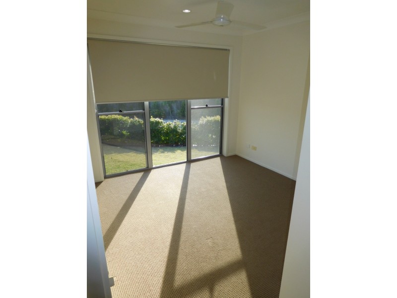 176/230 Pulgul Street, Urangan QLD 4655