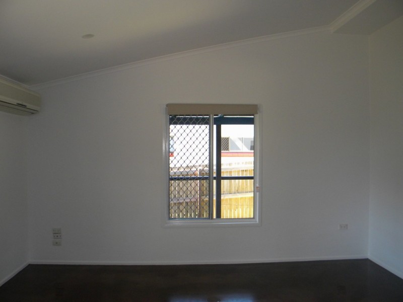 384 Torquay Terrace, Torquay QLD 4655