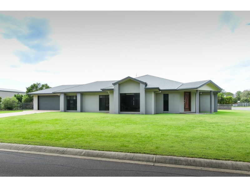 2 Norfolk Court, Kawungan QLD 4655