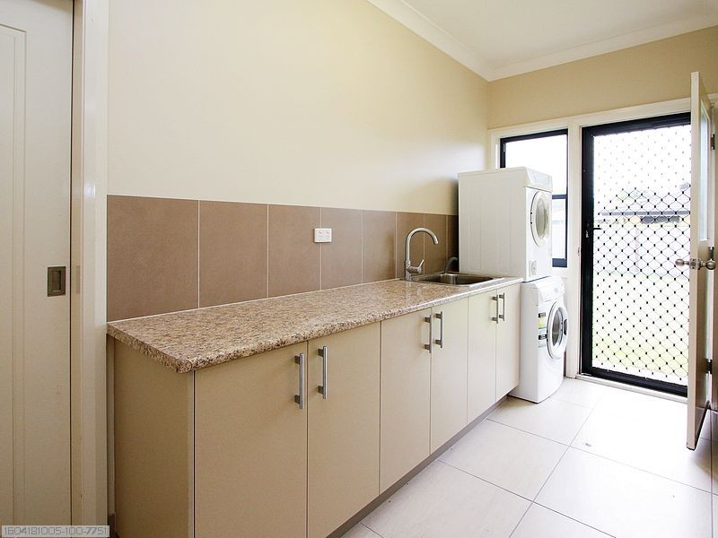 2 Norfolk Court, Kawungan QLD 4655