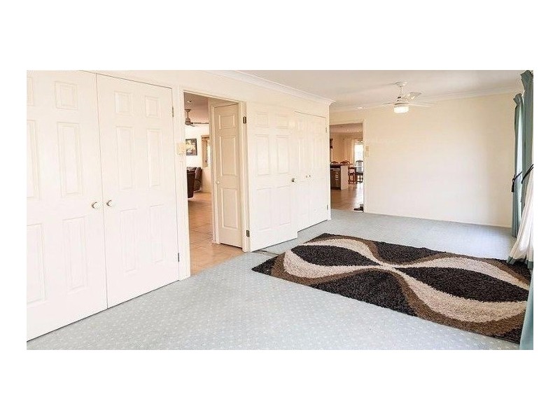 10 Thornbill Drive, Eli Waters QLD 4655