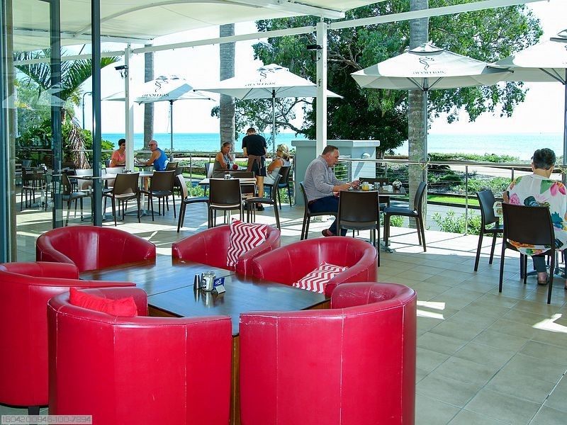 569 Esplanade, Urangan QLD 4655