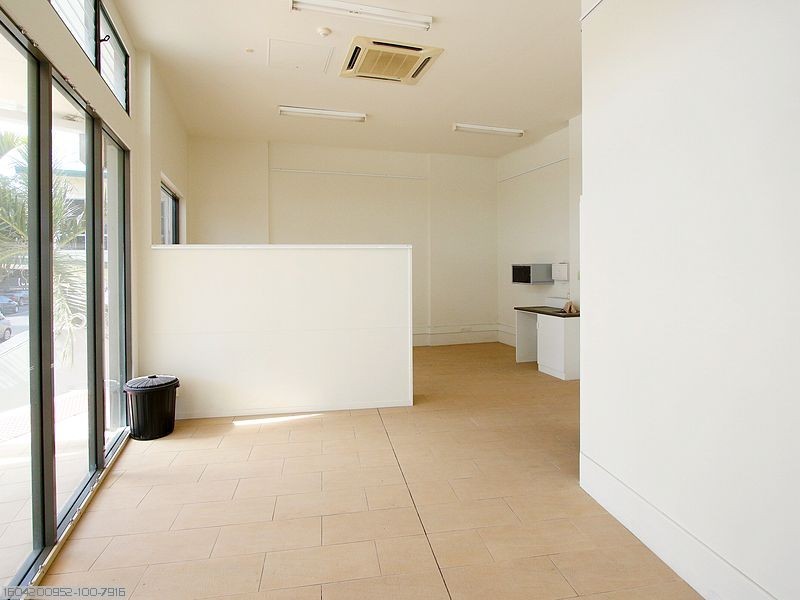 569 Esplanade, Urangan QLD 4655
