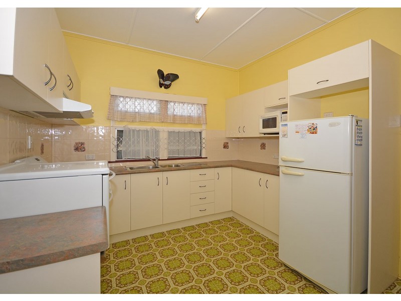 166 Torquay Road, Scarness QLD 4655