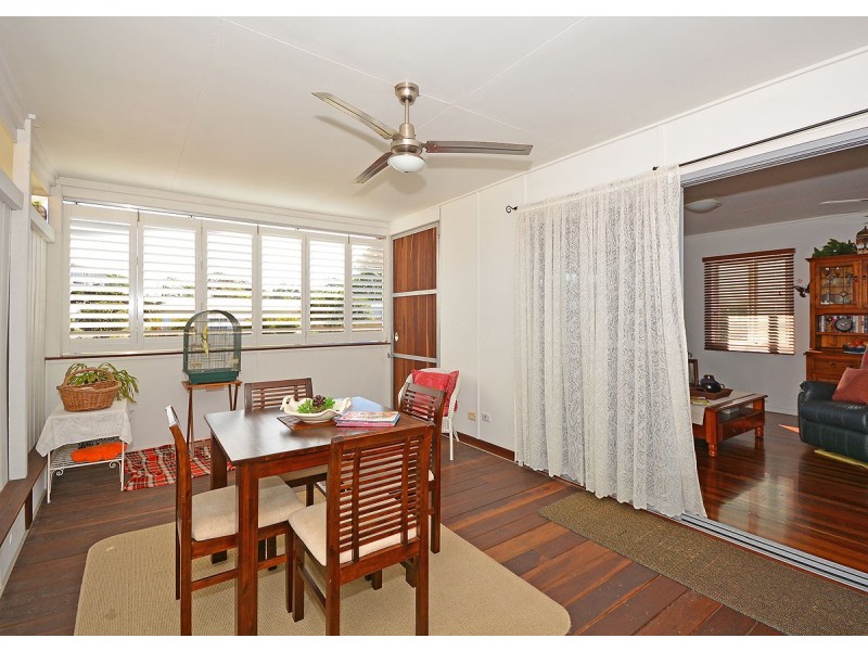 3 Ocean Street, Torquay QLD 4655