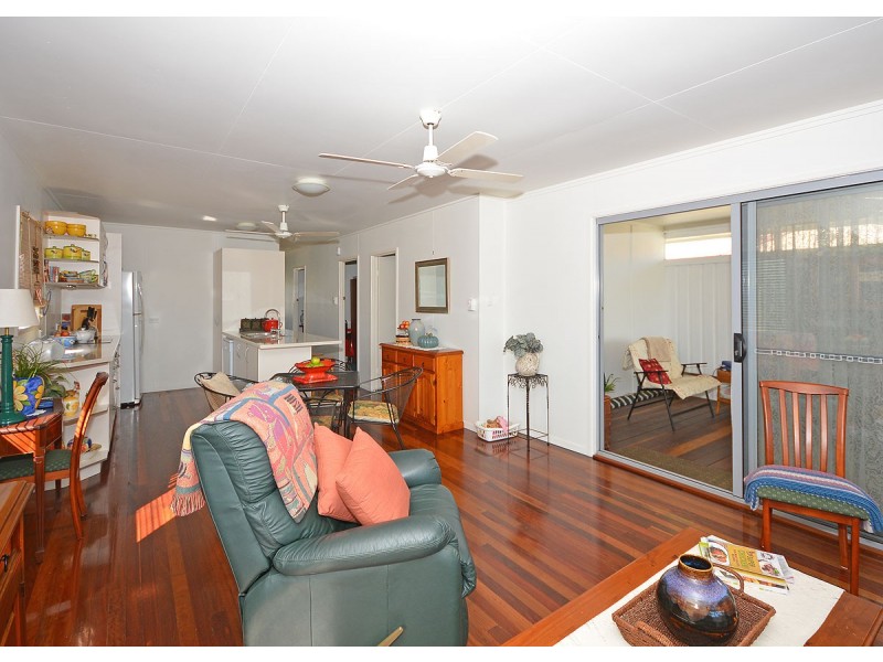 3 Ocean Street, Torquay QLD 4655