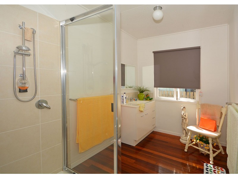 3 Ocean Street, Torquay QLD 4655