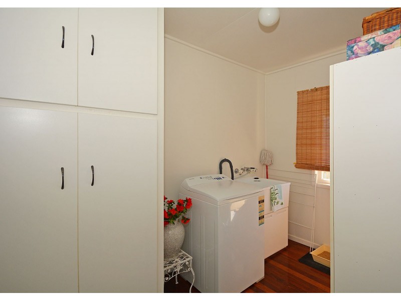 3 Ocean Street, Torquay QLD 4655