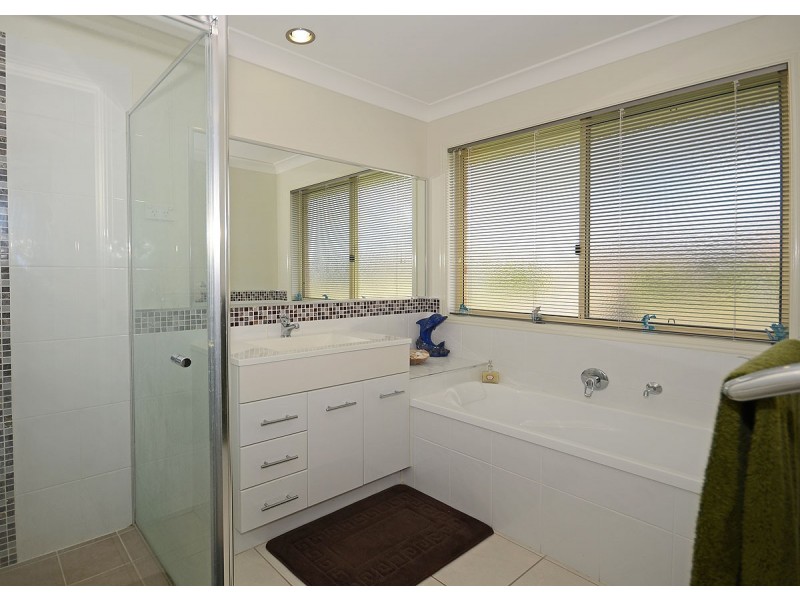 23 Louise Drive, Burrum Heads QLD 4659