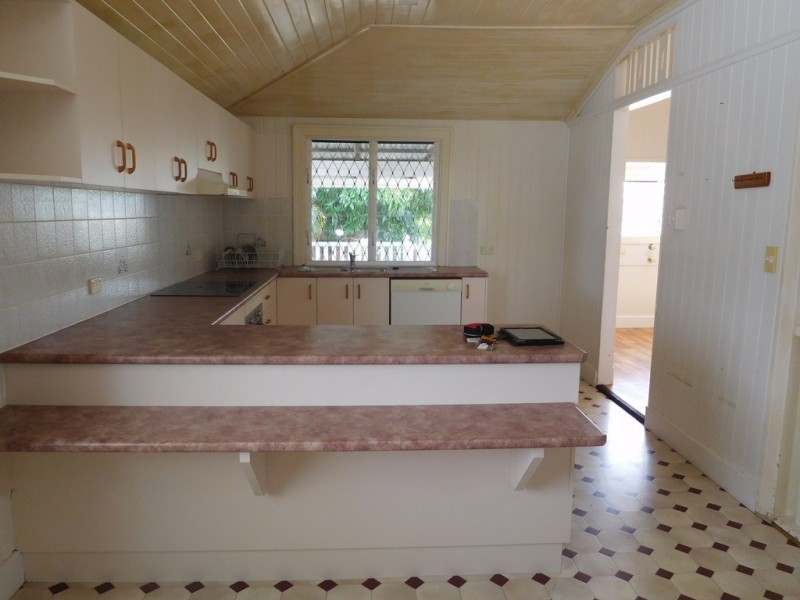 25 John Street, Scarness QLD 4655