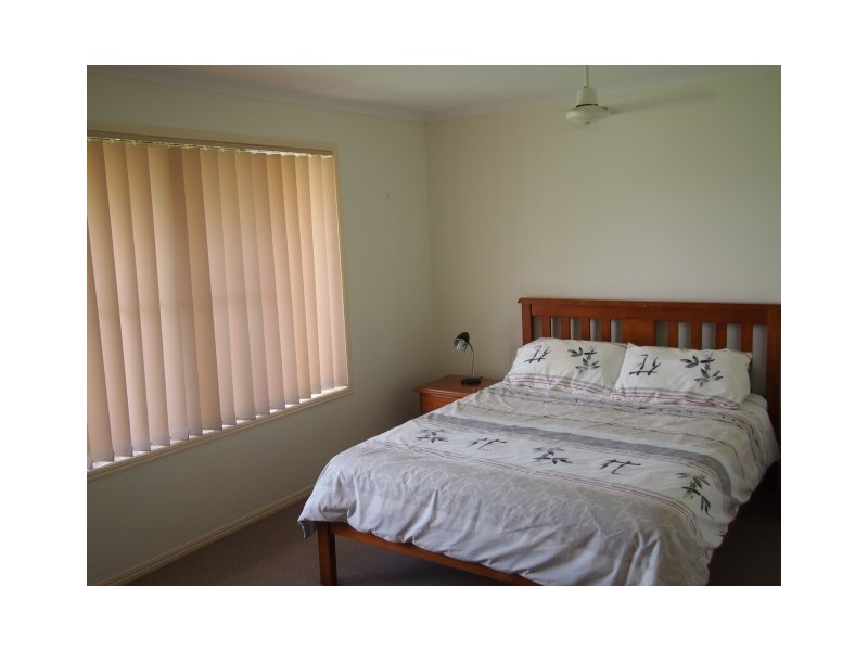 19 Kestrel Court, Eli Waters QLD 4655