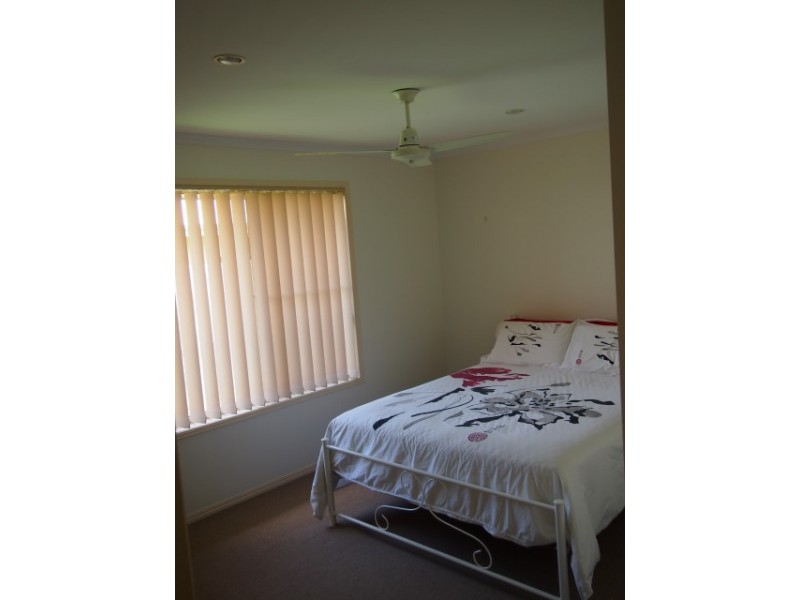 19 Kestrel Court, Eli Waters QLD 4655