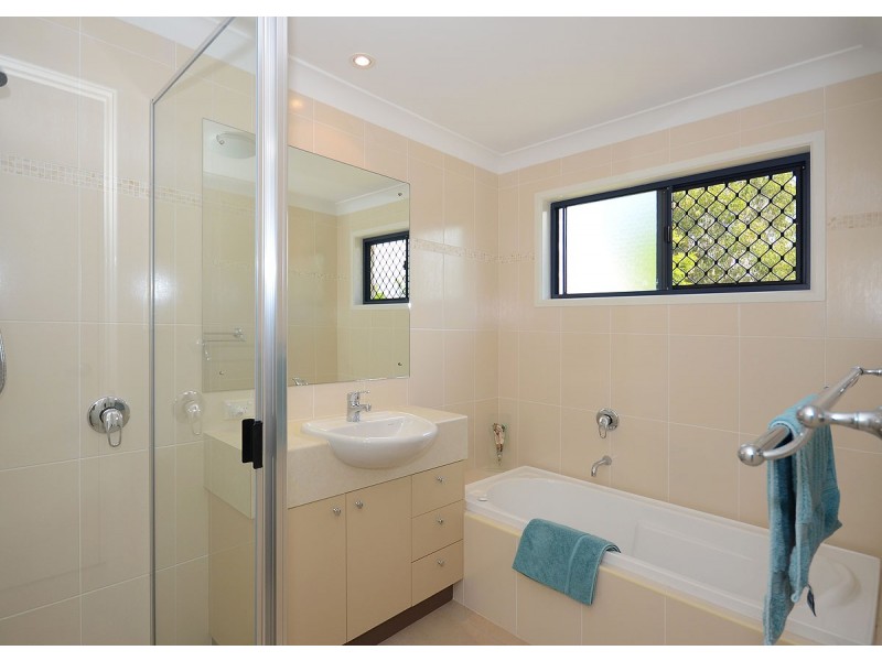 1 Tamarind Close, Burrum Heads QLD 4659